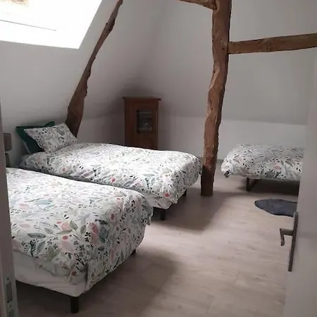 Holiday home Aux Oiseaux Qui Chantent ! *