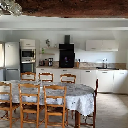 Aux Oiseaux Qui Chantent ! Holiday home