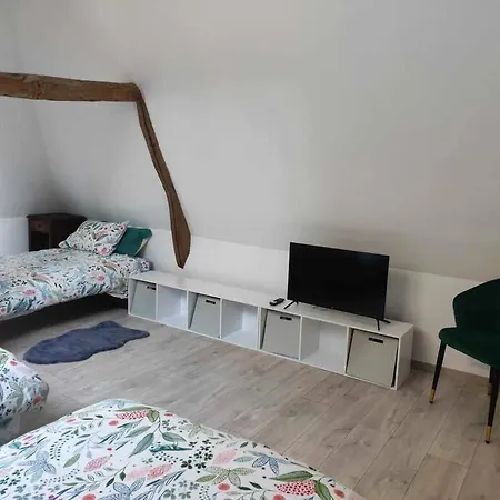 Holiday home Aux Oiseaux Qui Chantent ! Offranville